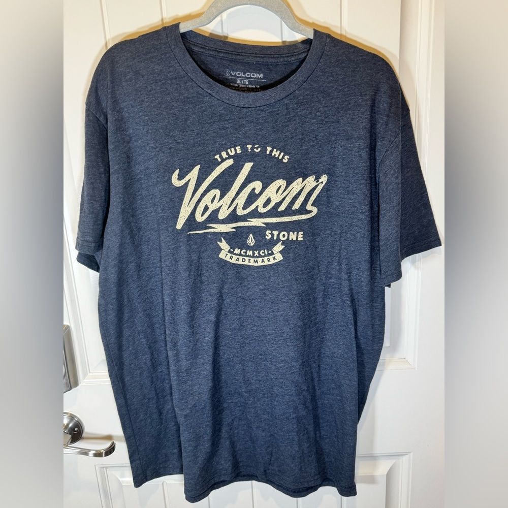 Men’s XL Blue Volcom Tee